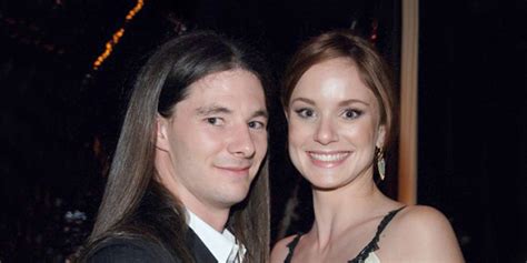 Sarah Wayne Callies’ Husband’s Wiki: Josh Winterhalts Bio, Net。